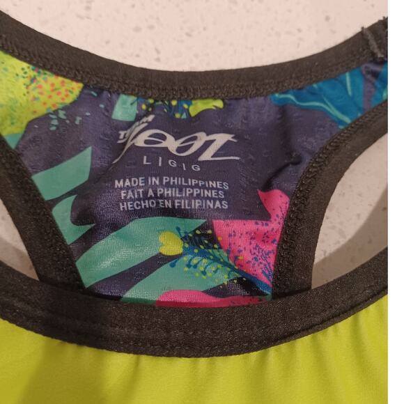 ZOOT Women's Racerback Triathlon tank top with a built-in bra Size Large - Picture 3 of 5